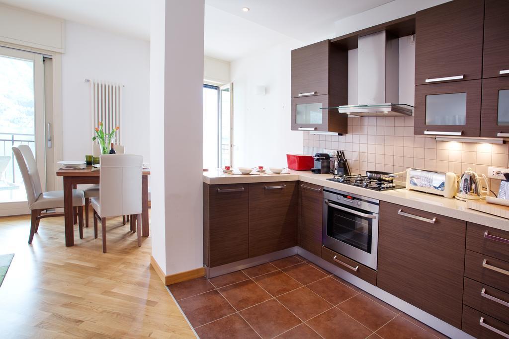 5 Luxury Laglio Apartments-By Italian Apartments Номер фото