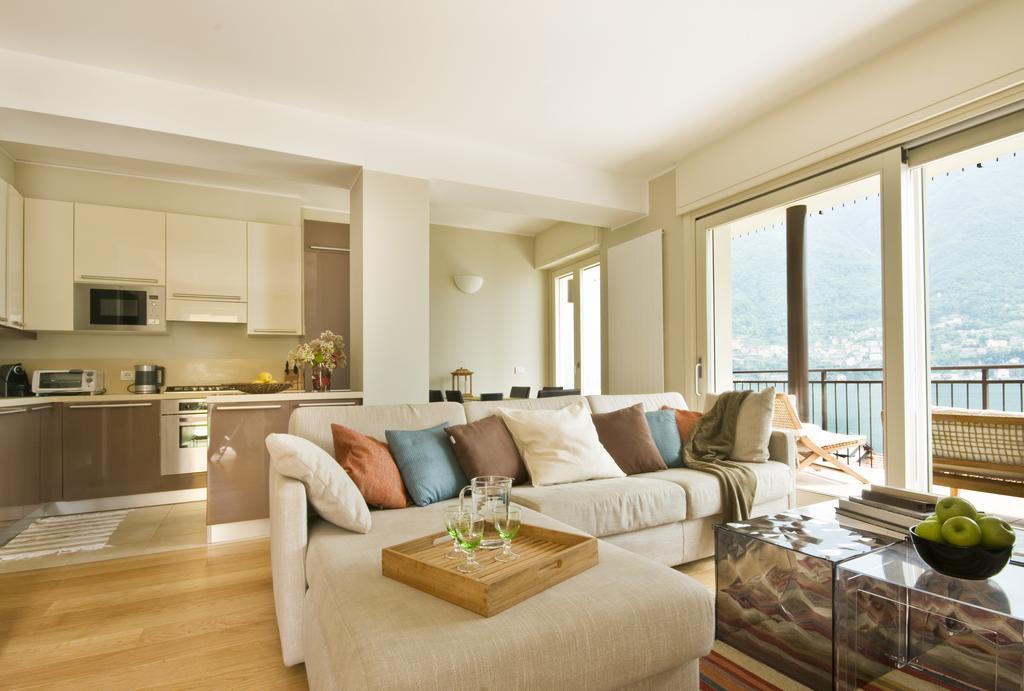 5 Luxury Laglio Apartments-By Italian Apartments Номер фото
