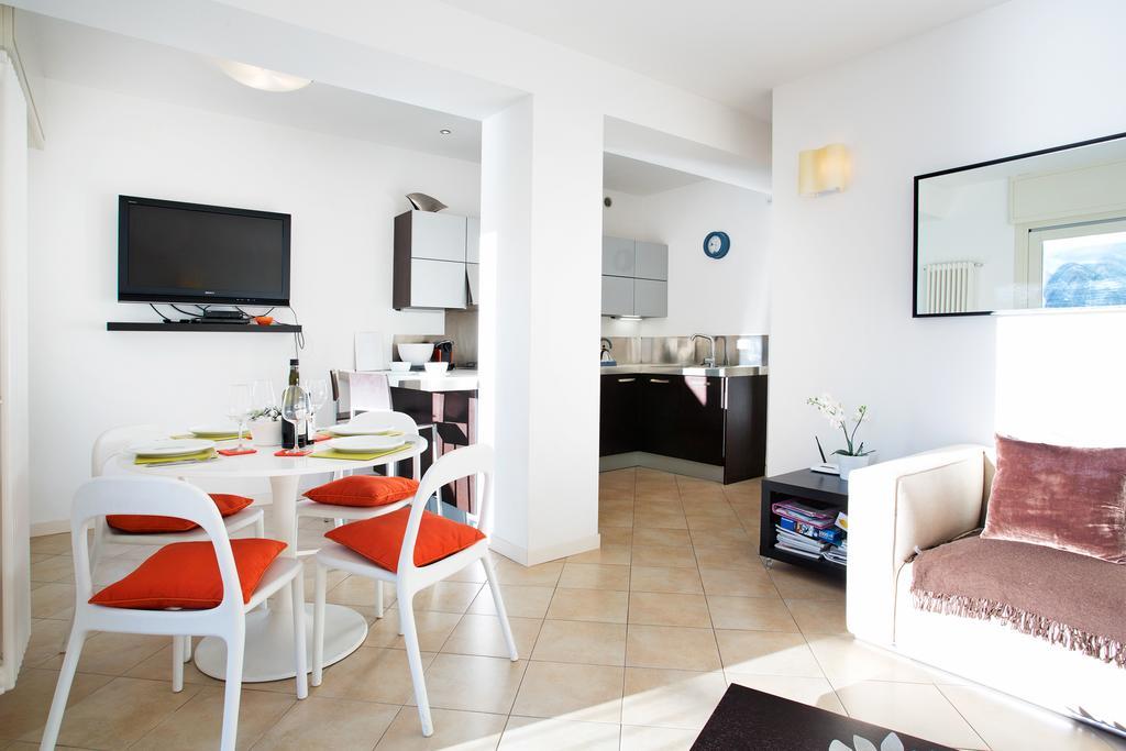 5 Luxury Laglio Apartments-By Italian Apartments Екстер'єр фото